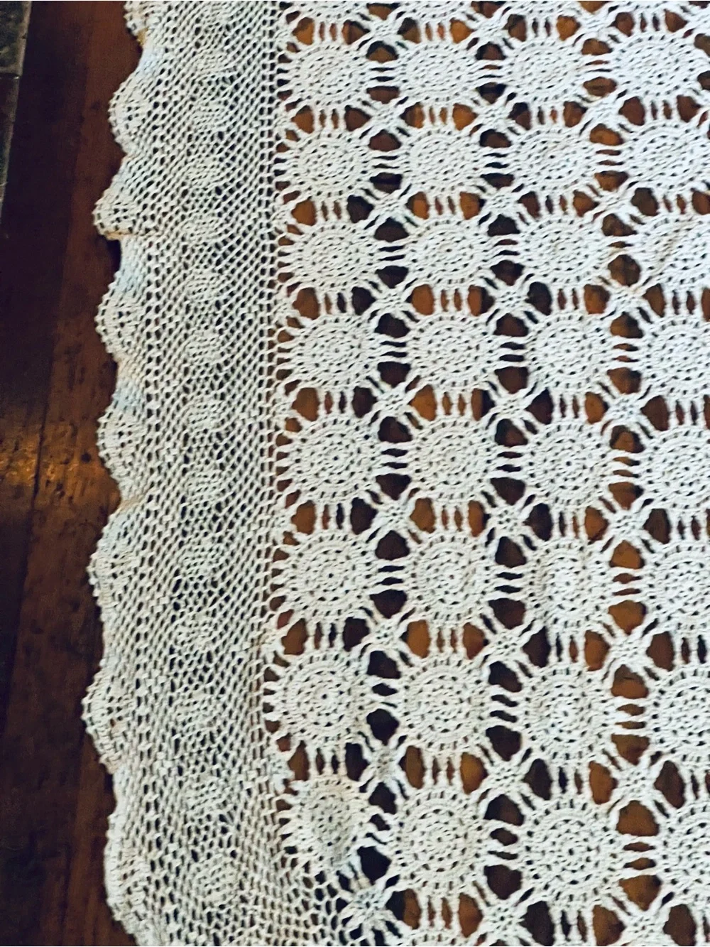 Handmade hand crouched